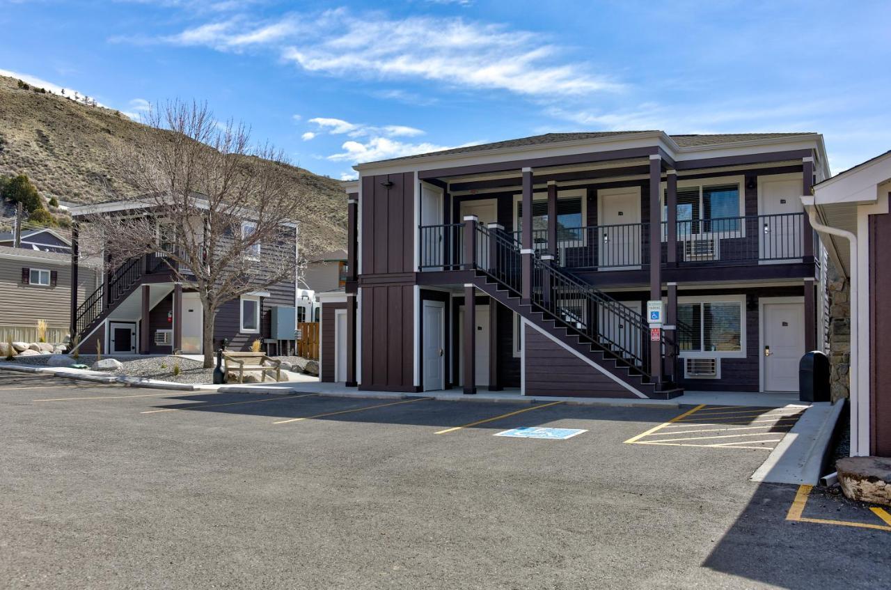 Roosevelt Hotel - Yellowstone Gardiner Εξωτερικό φωτογραφία